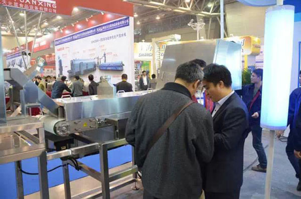 Новые Запущенный ДИ серии ИК Цвет сортировщик забастовки в 2015 Китай семена и орехи Expo